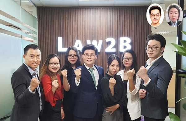◇김유호(중앙) 뉴욕주 변호사가 하노이의 Law2B 사무실 앞에서 Law2B의 변호사와 직원들과 함께 포즈를 취했다. 오른쪽 상단 사진은 한국에서 근무 중인 직원들이다.